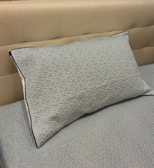 Ice Luxe Pillow Protector-1
